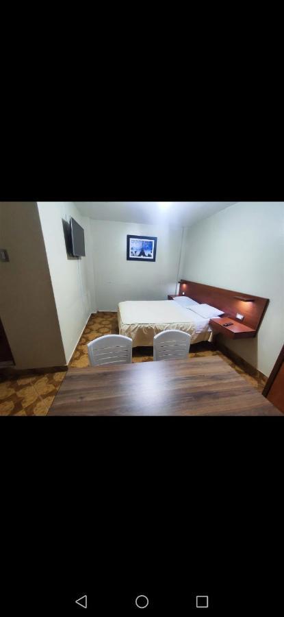 Hostal Continental Nazca Bagian luar foto